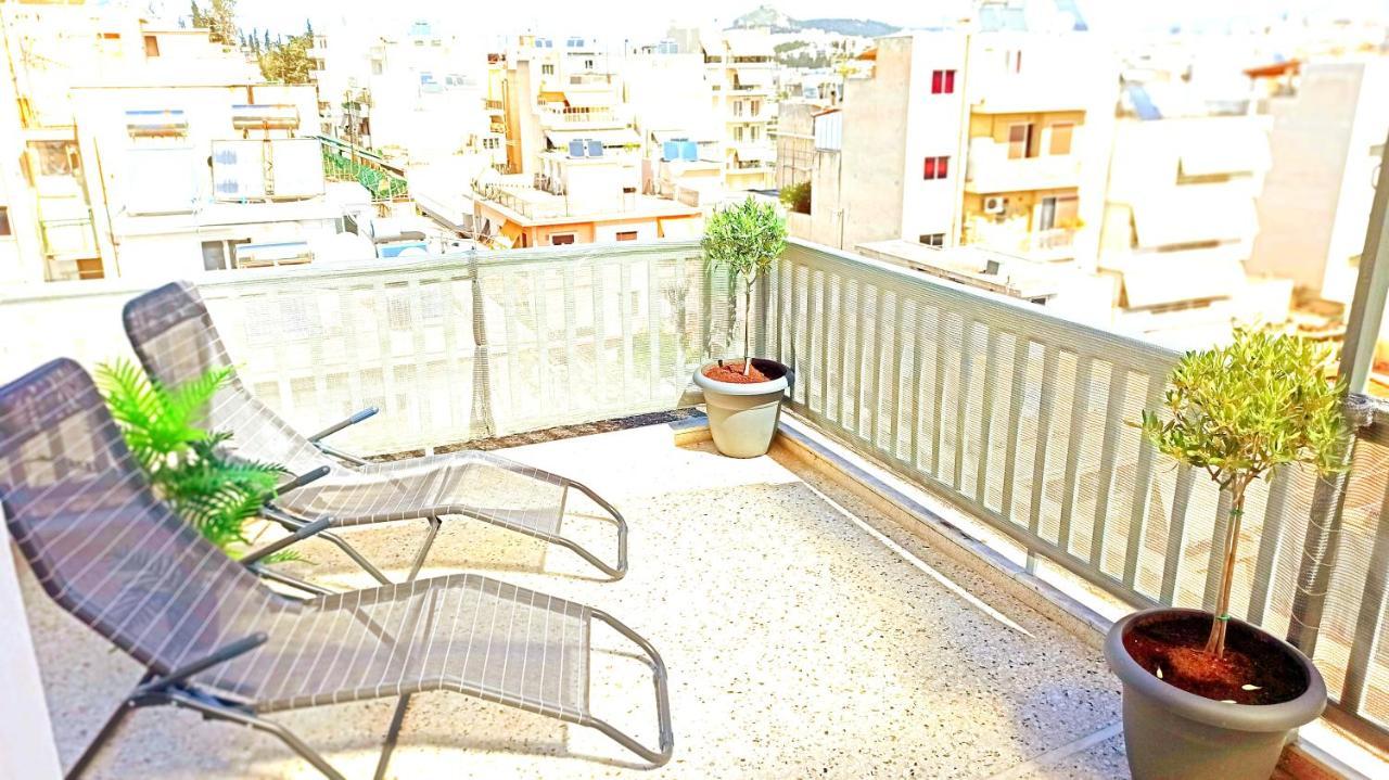 Penthouse With An Incredible View 350M From Metro Station! Daire Atina Dış mekan fotoğraf